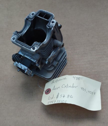 HUSQVARNA 435 504735101 Cylinder Assembly (Used)