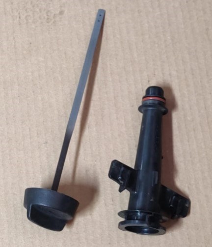 Briggs & Stratton 104M02-0131-F 596508 Dipstick/Tube Assembly (Used)
