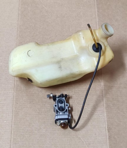 REDMAX EBZ 8500 576575501 TANK ASSY Superseded to 579140201 (Used)