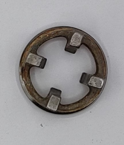 TITAN IMPACT 440 107-056 Foot valve cage (Used)