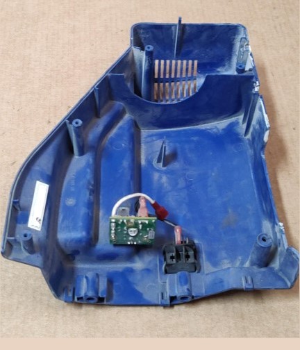 GRACO X7 17K542 Enclosure, X7 Left (Used)