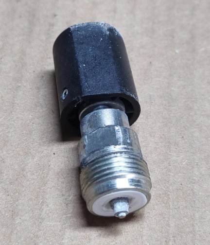 GRACO X7 17L086 Push Valve X5 X7 Push Prime Kit (Used)