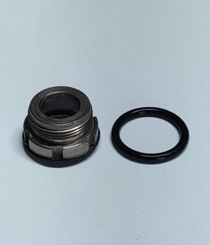 GRACO 390 193047 Packing Nut - (Used)