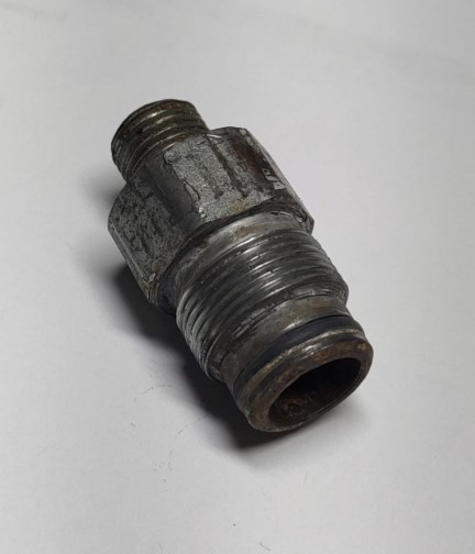 GRACO ProLTS 17,19 195947 ADAPTER, FILTER (USED)