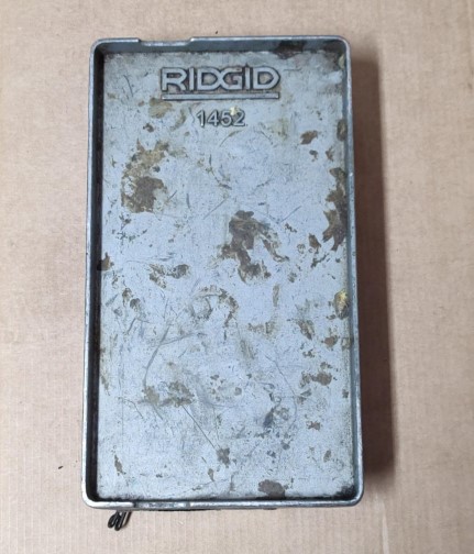 RIDGID THREADER 22638 Clip on Tool Tray 1452 for 300 Pipe Threading Machine (Used)