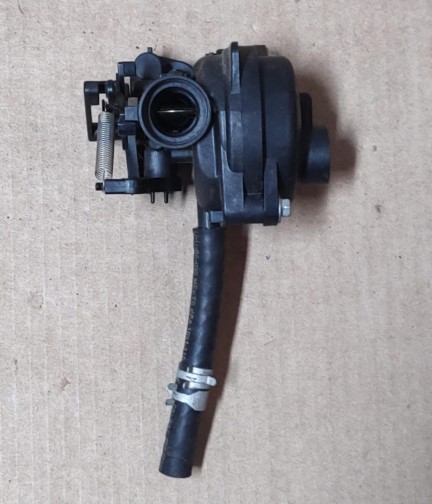 Briggs & Stratton 104M02-0131-F 596505 Carburetor (Used)