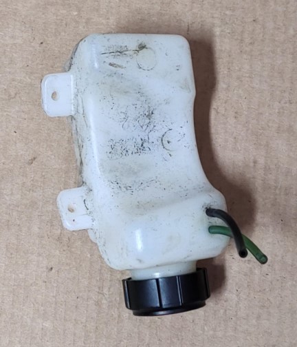 MTD WC 2200 753-06183 Fuel Tank Assembly (Used)