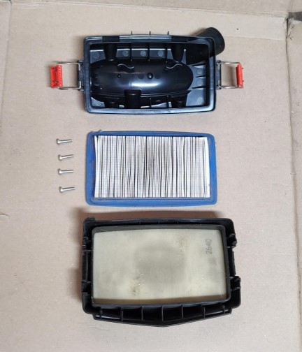 ECHO PB-9010H A232002000 COVER, AIR FILTER (USED)