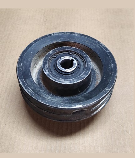 Plate Compactor Centrifugal Clutch with ¾ inch shaft size (Used)