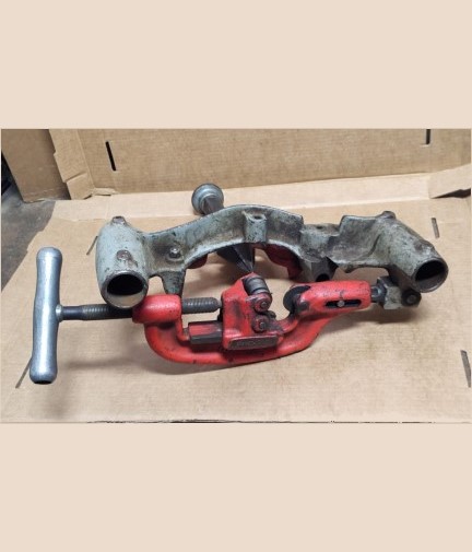 RIDGID THREADER Kit for 300 Pipe Threading Machine 1/2"-2" (Used)