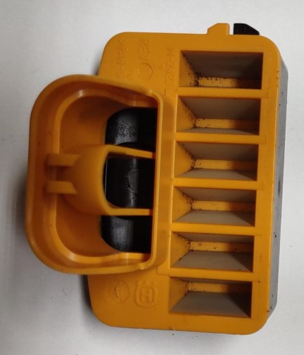 titan-impact-440-704-341-front-cover